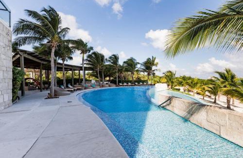 Cancun Apartment | Beach, pool 3BR Apartment - 8 guests