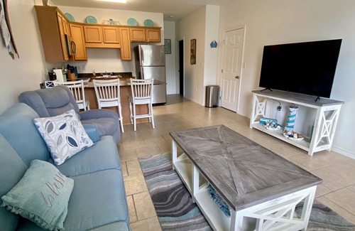 Gulfport House | Beach~Pool~Coliseum~Shopping~Casinos