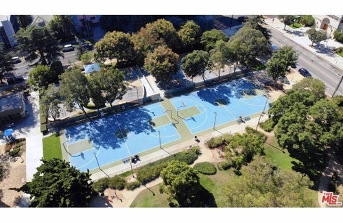 Wilshire Montana Condo | Beach Promenade Hotel Luxury Location