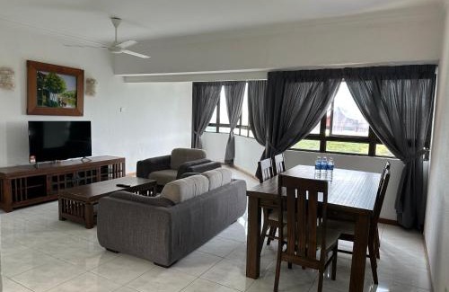 Batu Ferringhi Apartment | Beach Resort 7 Home Stay SRI SAYANG APARTMENT BATU FERRINGHI 3BEDROOM