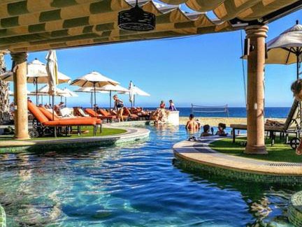 Marina Resort | Beach resort suite