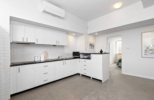Frankston Apartment | Beach Retreat Apartment A