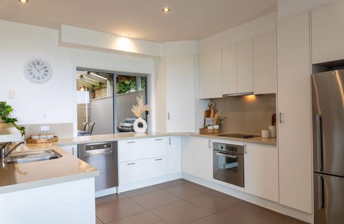 St Leonards House | Beach Retreat at St Leonards