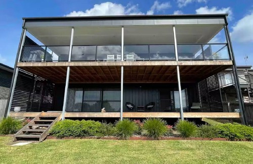 Pambula Beach House | Beach Retreat, renovated, easy walk to beach