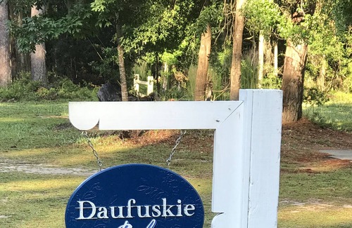 Melrose on the Beach Villa | "BEACH RETREAT! PET FRIENDLY,LAND TRANSPORTATION INCLUDED