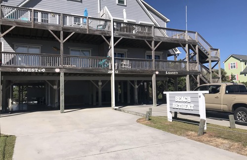 Emerald Isle Cottage | Beach Retreat West - 30% off any 2 night or more rental in August 2025!