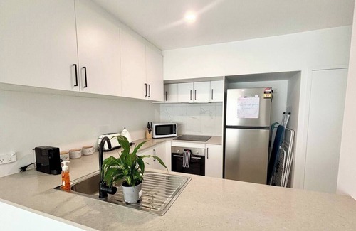 Mosman Park Apartment | Beach & River Cottesloe Escape