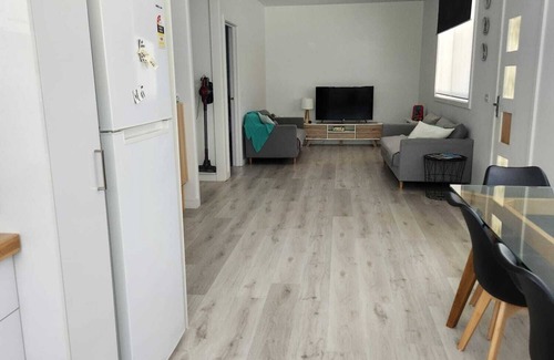 Rye Villa | Beach Shack @ Rye - 500 meters to the beach and shopping strip