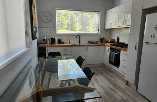 Rye Villa | Beach Shack @ Rye - 500 meters to the beach and shopping strip