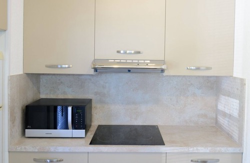 Saint-Raphael Apartment | Beach, shops and nautical club on foot - Swimming pool