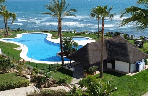 Sitio de Calahonda Apartment | Beach side Apt. 2 large salt water pools. Direct access to Seafront Boardwalk.