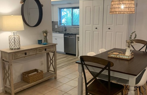 New Smyrna Beach Condo | Beach side condo - Pool - Pickleball - Tennis - Gym - Full equip