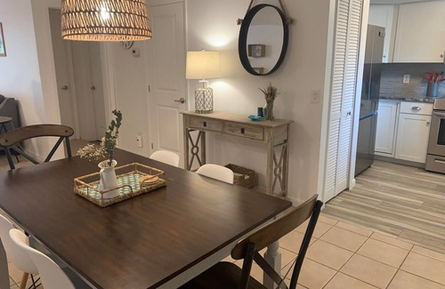 New Smyrna Beach Condo | Beach side condo - Pool - Pickleball - Tennis - Gym - Full equip