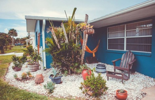 Ocean Spray Estates House | Beach-side home. lounge Pool, sleeps 8, walk to the beach!