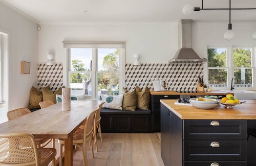Balnarring Beach House | Beach Street (Heated Pool)