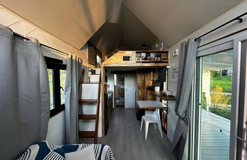 Lipa Noi Resort | Beach Tiny House with Scooter Services & FREE Kayak