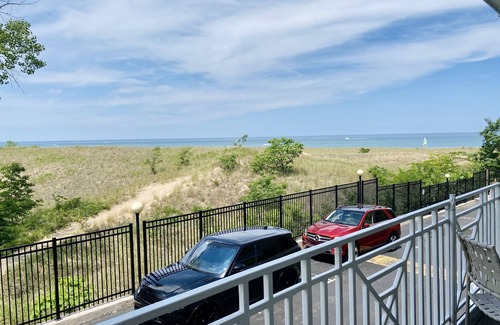 Michigan City House | Beach Townhome with Panoramic Views