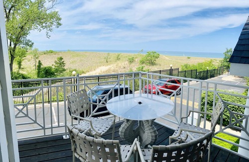 Michigan City House | Beach Townhome with Panoramic Views