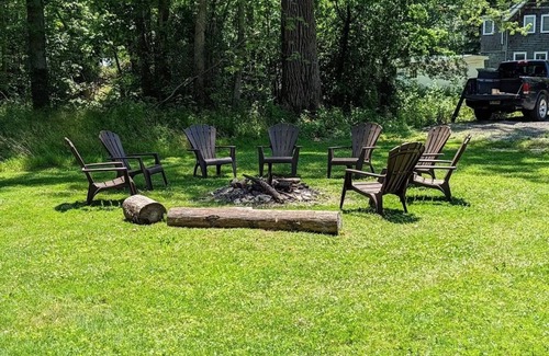 Waverly Beach House | Beach & Trail Escape on Edgemere-Quiet Family Home