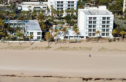 Lauderdale-by-the-Sea House | Beach Vacation! 4 Spacious Units Near El Prado Park, Water Sports, On-site Pool