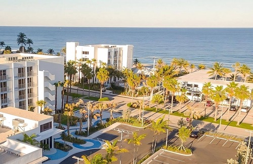 Lauderdale-by-the-Sea House | Beach Vacation! 4 Spacious Units Near El Prado Park, Water Sports, On-site Pool