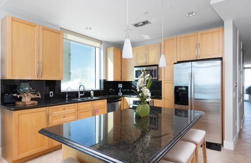 South Padre Island Apartment | Beach Vibes from Sapphire 2103