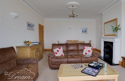 Weymouth House | Beach View Apartment 3