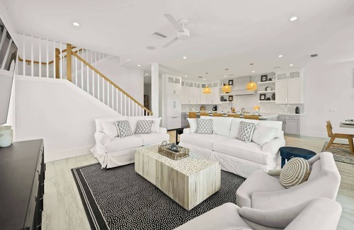 Bradenton Beach Apartment | Beach View Paradise - New Anna Maria Island Home