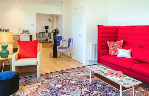 Eastbourne Seafront Apartment | Beach Views
