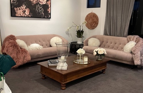 Port Melbourne Apartment | Beach views on beach street