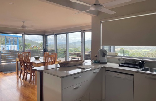 Crescent Head House | Beach Views with Heated Pool!