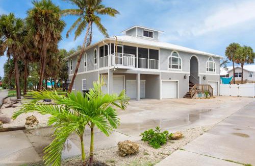 Mid Island House | Beach Villa by Sun Palace Vacations