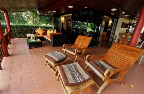 Hua Thanon Villa | Beach villa for lovers !