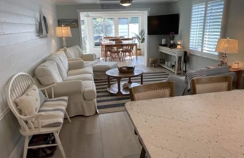 Whitney Beach Villa | Beach Villa in Spanish Main