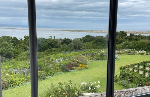 Plettenberg Bay Condo | Beach Villa with Sea Views Close to Lookout Beach