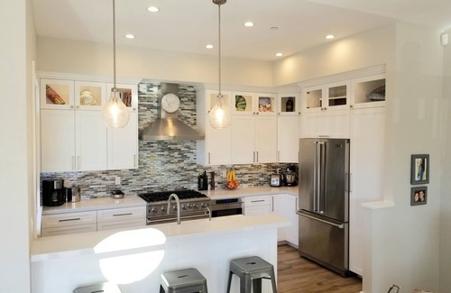 Coronado House | Beach Village at the Del Clone! Excellent Coronado location - walk to all!