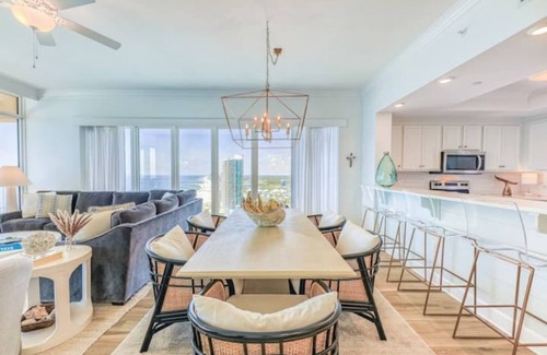 Orange Beach Condo | Beach w/Luxury! 4BR/3BA Condo in OBA w/Lazy River & dining in walking distance