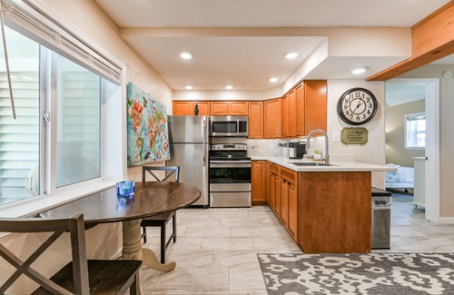 Acapulco Village House | Beach Waves B- Relax at the Beach Nearby, Dog Friendly