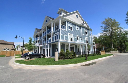 Wasaga Beach House | Beach1. com - Beach House # 4 - Beachfront Wasanga Beach