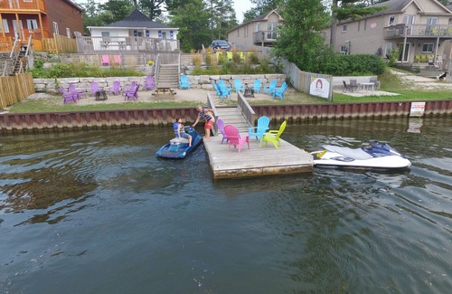 Wasaga Beach Cottage | Beach1*com - Riverfront cottage #2