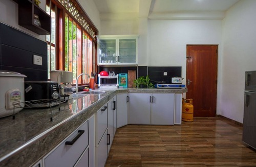 Matara Apartment | Beachaide Spacious Apartment Perfect for families & groups