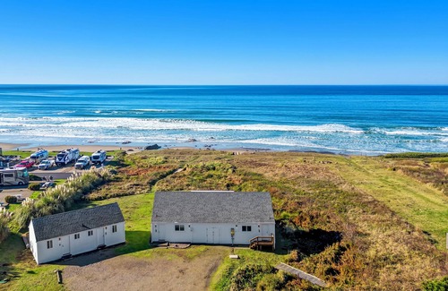 Oregon Coast Apartment | Beachcomber: Beachfront Escape Unit #1