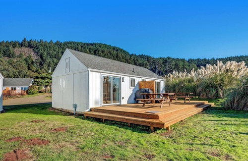 Oregon Coast Apartment | Beachcomber: Beachfront Escape Unit #2