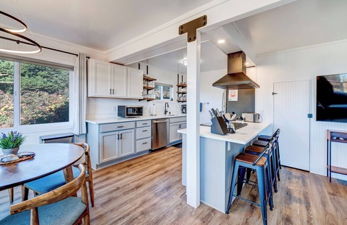 Oregon Coast Cottage | Beachcomber: Beachfront Escape Unit #6