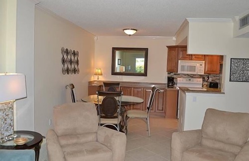 Longboat Key Condo | Beachcomber unit 405