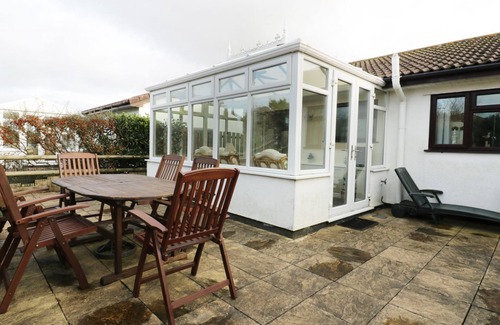 Padstow Cottage | BEACHCOMBERS, pet friendly, character holiday cottage in St Merryn