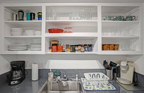 Pompano Beach Condo | BEACHCOTTAGE