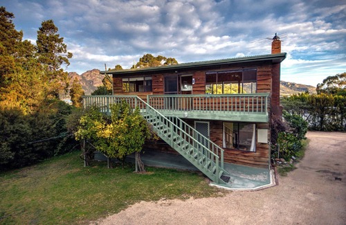 Coles Bay House | Beachcroft - Freycinet Holiday Houses