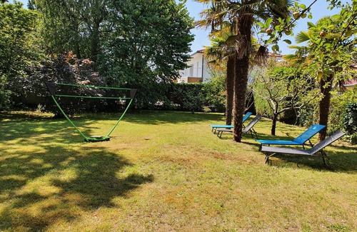 Saint-Georges-de-Didonne Apartment | Beaches & market <900m - Quiet, fresh and spacious garden-level flat for 4/6pax