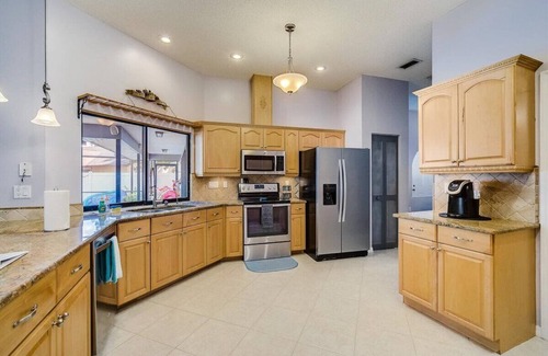 Country Oaks House | Beaches, Heated Pool, or Golf? 4 Bed 3 Bath Home